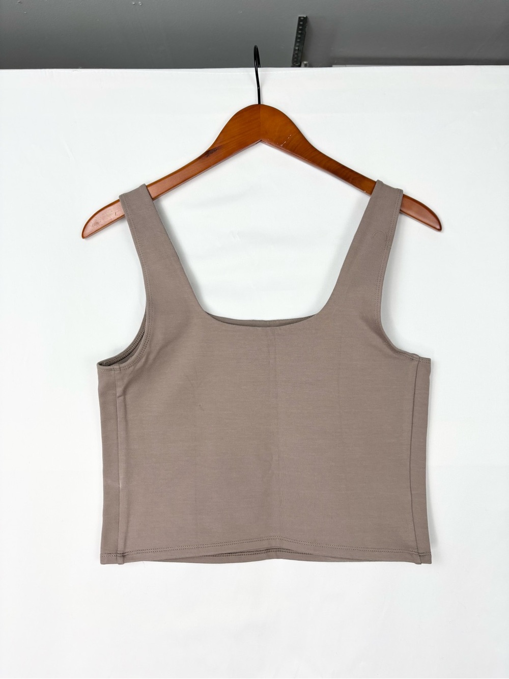 Pact On The Go Square Neck Tank Size M Tan Crop Women - Picture 4 of 5